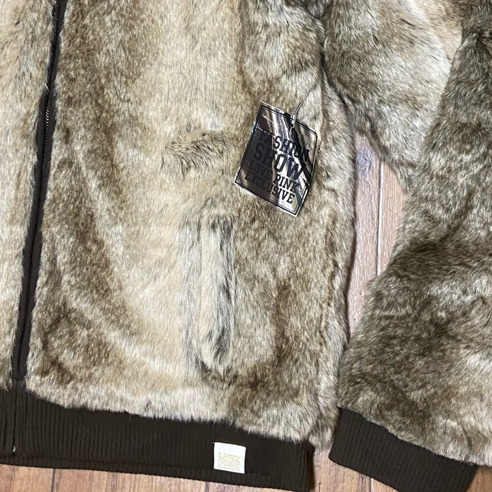 PINK VS LIMITED EDITION 2011 FASHION SHOW EXCLUSIVE FUR FULL ZIP HOODIE - Picture 4 of 6